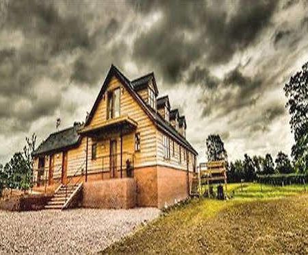 Big Bear Lodge Melverley Екстериор снимка
