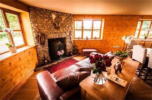 Big Bear Lodge Melverley Екстериор снимка