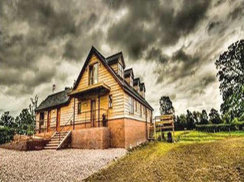 Big Bear Lodge Melverley Екстериор снимка